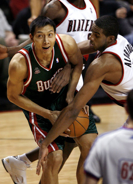 法国杯赛程吃紧,密尔沃基雄鹿今晚扳平良机,目标明确,控场能力受关注 法国杯赛程吃紧,密尔沃基雄鹿今晚扳平良机,目标明确,控场能力受关注